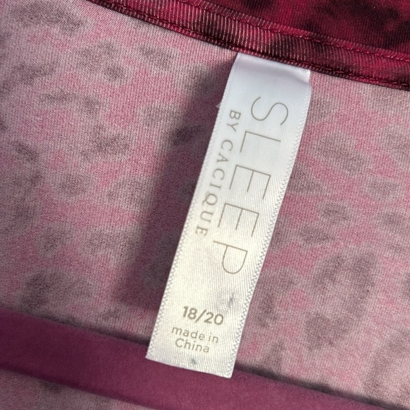 Cacique size 18/20 long sleeve animal print pajama top - Picture 3 of 4